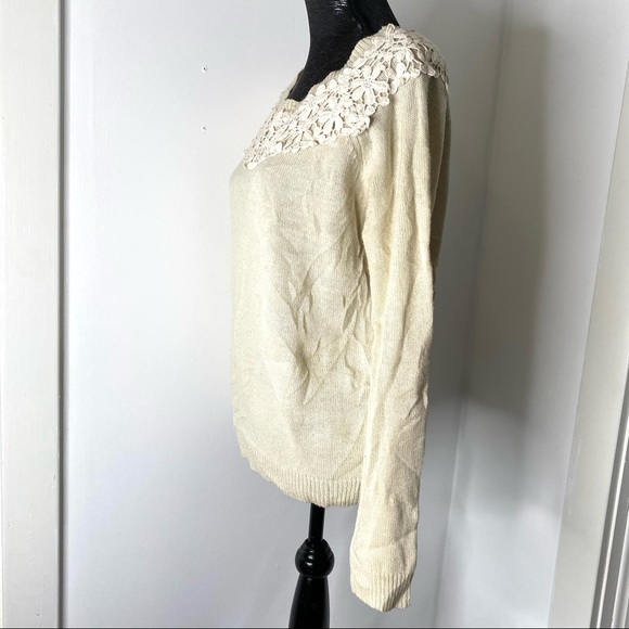 Blu Pepper Crochet Knit Sweater - Picture 6 of 11